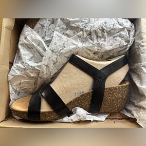 Clarks Black Wedge Sandals New in Box